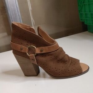 Dingo 1969 Brown Peep-Toe Perforated Block Heel Ankle Bootie
